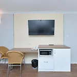 Platinum Motel
